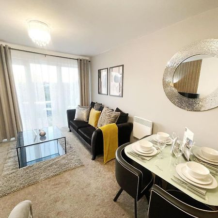 Cityfront Cosy Apt Near City Centre & Etihad Stadium, Free Parking Manchester Buitenkant foto