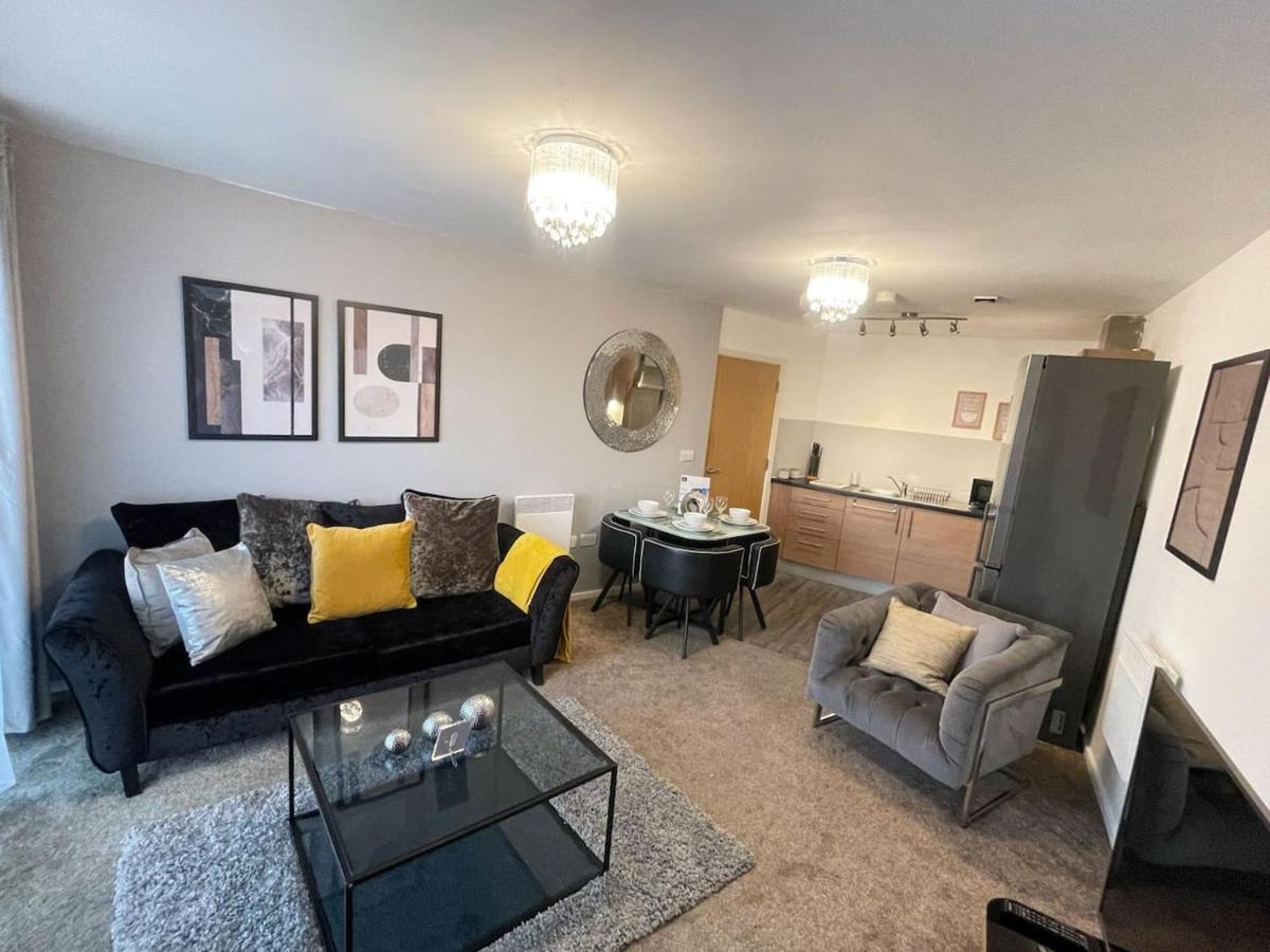 Cityfront Cosy Apt Near City Centre & Etihad Stadium, Free Parking Manchester Buitenkant foto