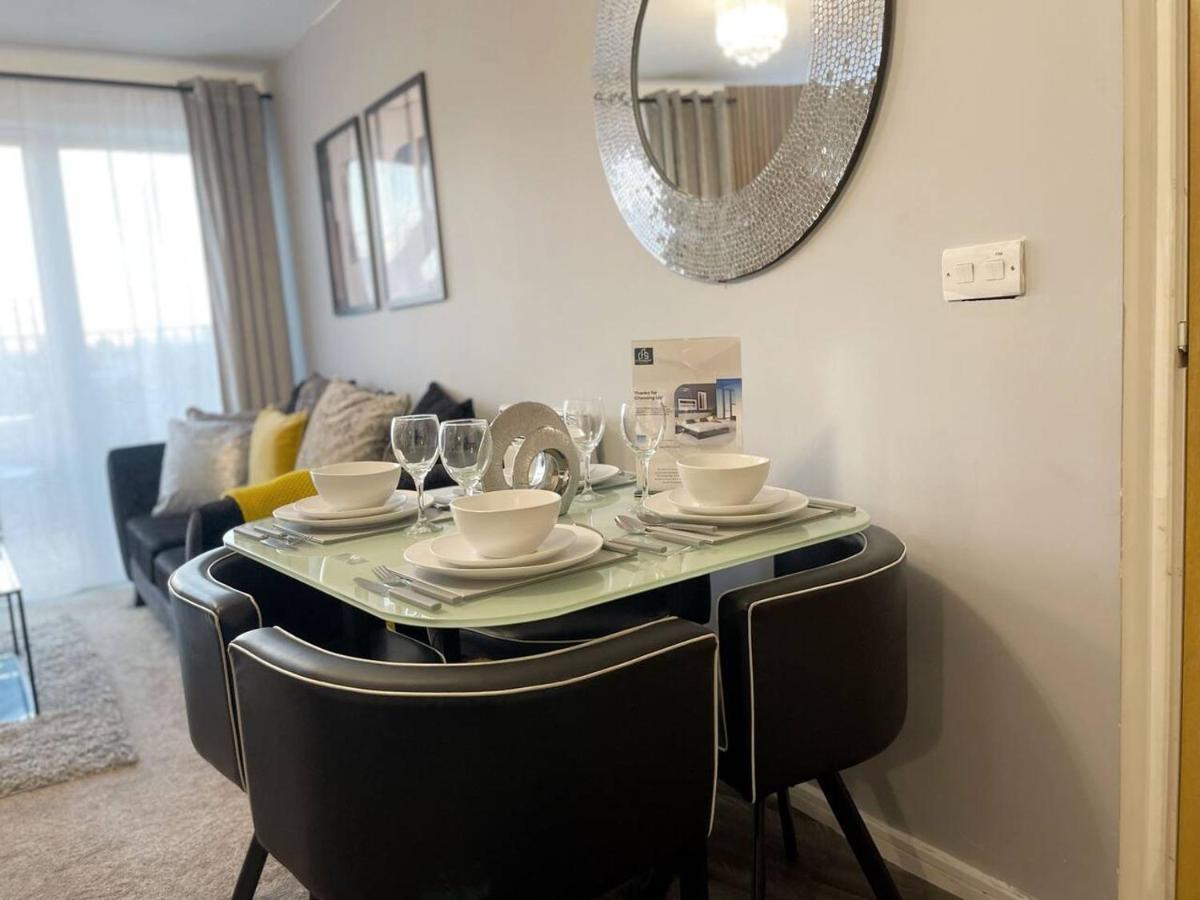 Cityfront Cosy Apt Near City Centre & Etihad Stadium, Free Parking Manchester Buitenkant foto