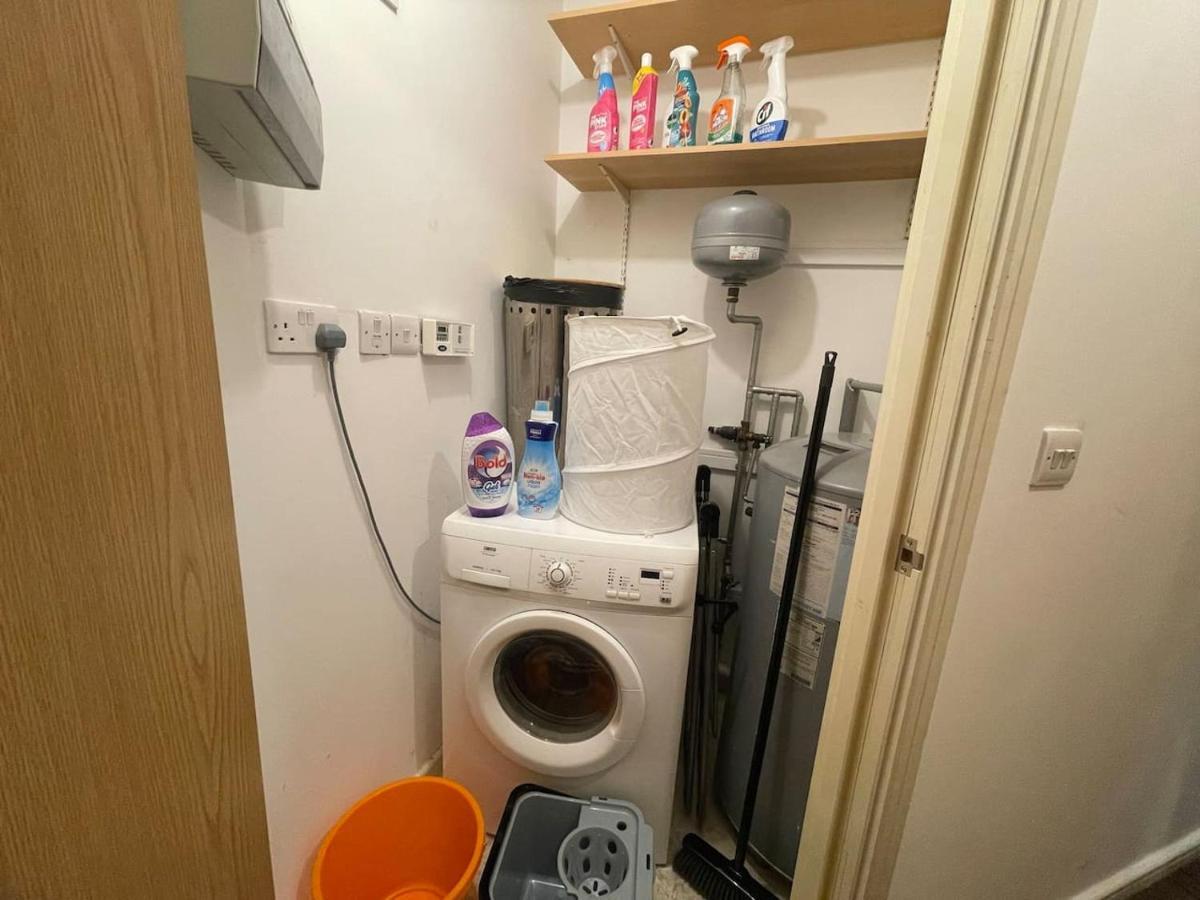 Cityfront Cosy Apt Near City Centre & Etihad Stadium, Free Parking Manchester Buitenkant foto